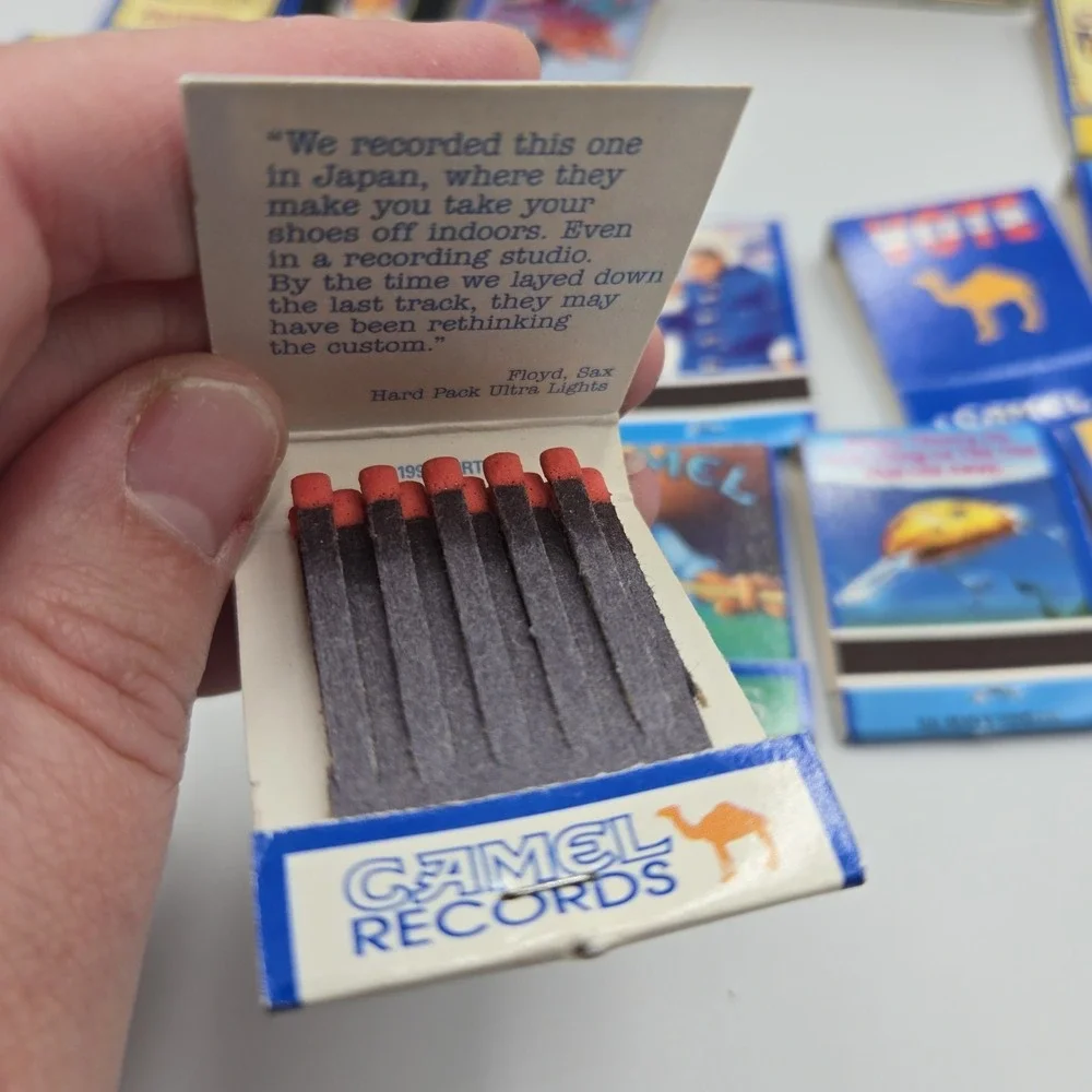 vintage Camel collector's tin 1992 W Mixed Camel Lights Matches Matchbooks